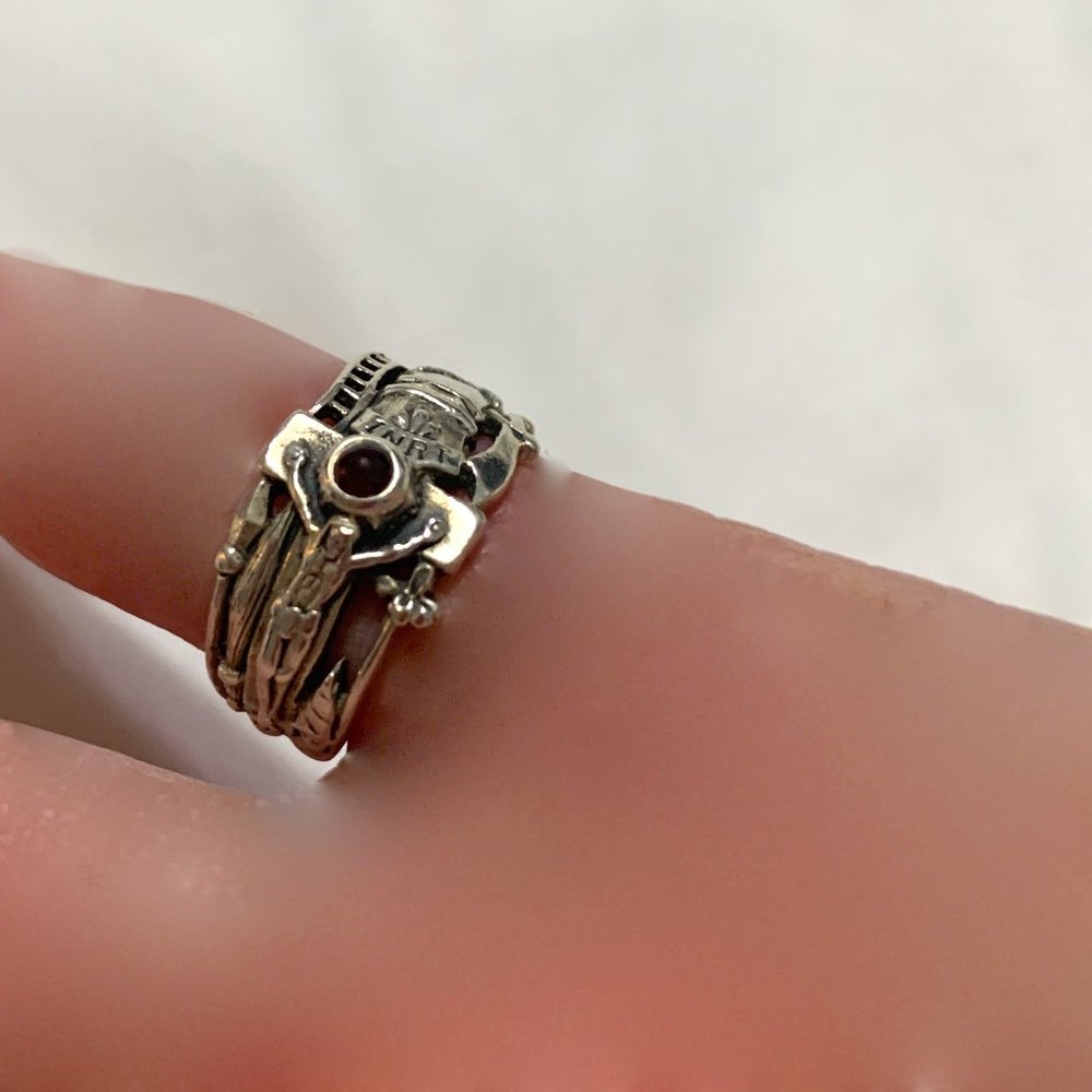 JAMES AVERY MARTIN LUTHER /CRUCIFIX W GARNET RING